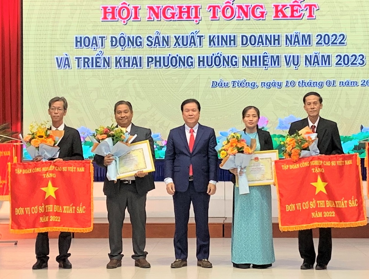 Công ty TNHH MTV Cao su Dầu Tiếng Tổng doanh thu năm 2022 đạt hơn 1